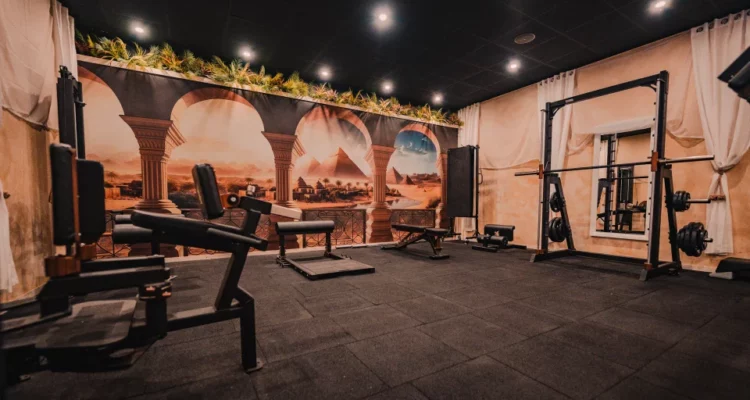 Fitness immersif, technologie et bienveillance : Clark Powell arrive à Bayonne